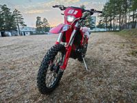 купить Мотоцикл кроссовый эндуро REGULMOTO Holeshot Red Edition в Москве - фото 