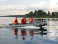 купить Лодка ПВХ ФАВОРИТ F 470 в Москве - фото 