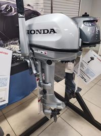 купить 4х-тактный лодочный мотор HONDA BF 5 SHU Б/У в Москве - фото 