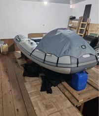 купить Лодка ПВХ ГЛАДИАТОР E330PRO в Москве - фото 