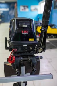 купить 2х-тактный лодочный мотор NISSAN MARINE NS 9.9 D2 S Б/У в Москве - фото 