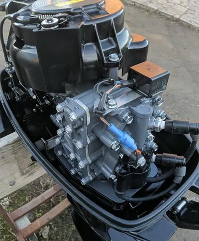 купить 2х-тактный лодочный мотор SUZUKI DT15AS Б/У в Москве - фото 