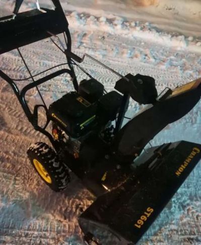 Снегоуборщик  ЧЕМПИОН ST661 Б/У в Москве