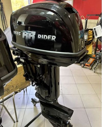 купить 2х-тактный лодочный мотор REEF RIDER RR30FFES Б/У в Москве - фото 