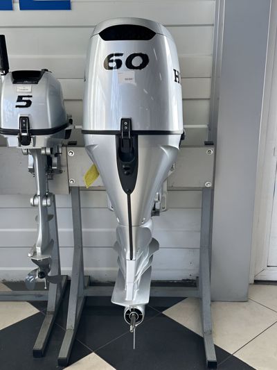 купить 4х-тактный лодочный мотор HONDA BF60 LRTU Б/У в Москве - фото 