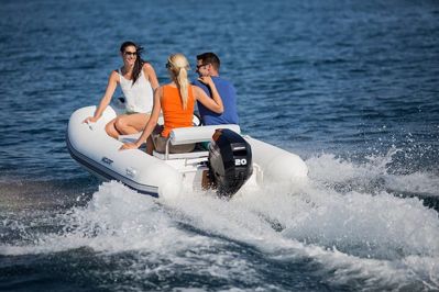 купить 4х-тактный лодочный мотор MERCURY F20 E EFI в Москве - фото 