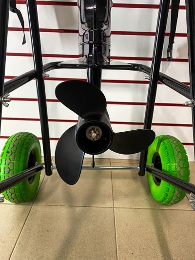 купить 2х-тактный лодочный мотор NISSAN MARINE NM 5 B DS Б/У в Москве - фото 