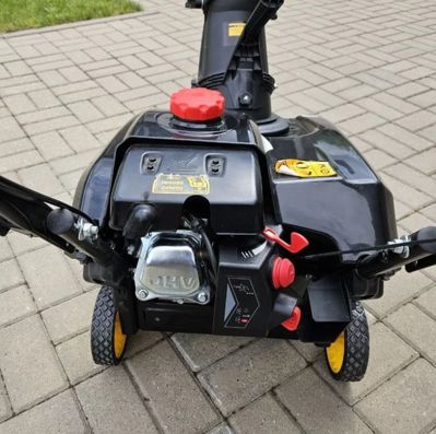 купить Снегоуборщик ЧЕМПИОН ST246 в Москве - фото 