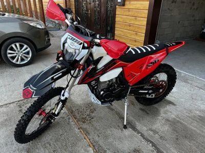 Мотоцикл кроссовый эндуро ZUUMAV K8 (NB-300) Б/У в Москве