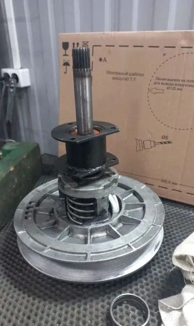 купить Снегоход Беркут 20 CS + сани волокуши в Москве - фото 