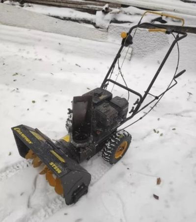 Снегоуборщик  ЧЕМПИОН ST556 Б/У в Москве