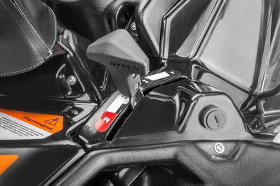 купить Снегоход СТЕЛС Ермак 800L 2Т с 2-мя лыжами в Москве - фото 