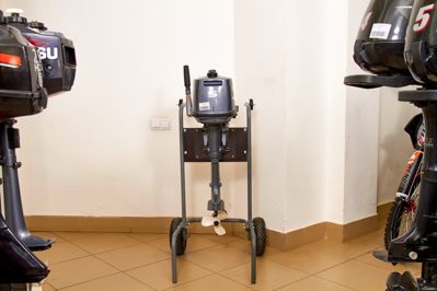 купить 2х-тактный лодочный мотор YAMAHA 5CMHS Б/У в Москве - фото 