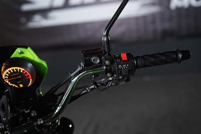 купить Мотоцикл SHARMAX Street Bike D Editions 200 (2024) в Москве - фото 