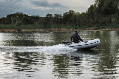 купить Лодка ПВХ COMPAS 285E в Москве - фото 