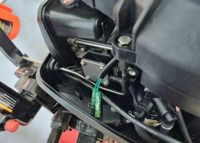 купить 2х-тактный лодочный мотор HDX R SERIES T 9.9 BMS Б/У в Москве - фото 