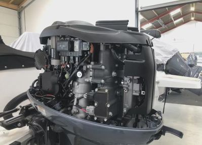 купить 4х-тактный лодочный мотор YAMAHA F130AETL Б/У в Москве - фото 