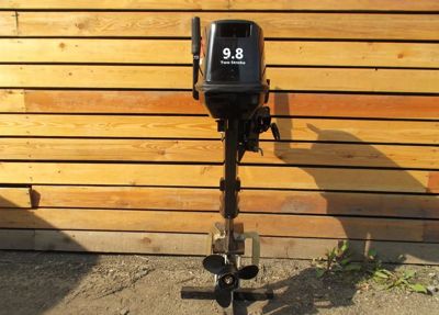 купить 2х-тактный лодочный мотор NISSAN MARINE NM 9.8 B S Б/У в Москве - фото 