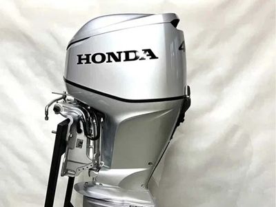 купить 4х-тактный лодочный мотор HONDA BF40 SRTU Б/У в Москве - фото 