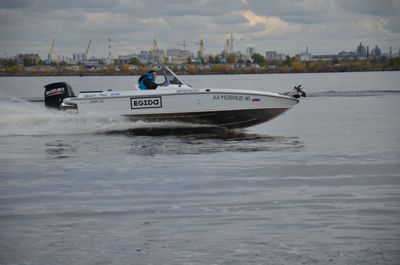 купить Катер-лодка алюминиевая SPINCH 575 Sport Fish в Москве - фото 