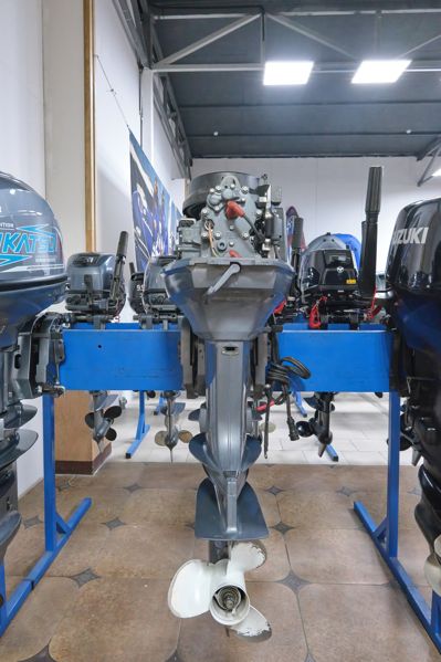 купить 2х-тактный лодочный мотор YAMAHA 40XWS Б/У в Москве - фото 