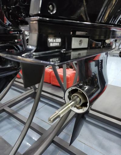 купить 4х-тактный лодочный мотор MERCURY F80ELPT EFI Б/У в Москве - фото 