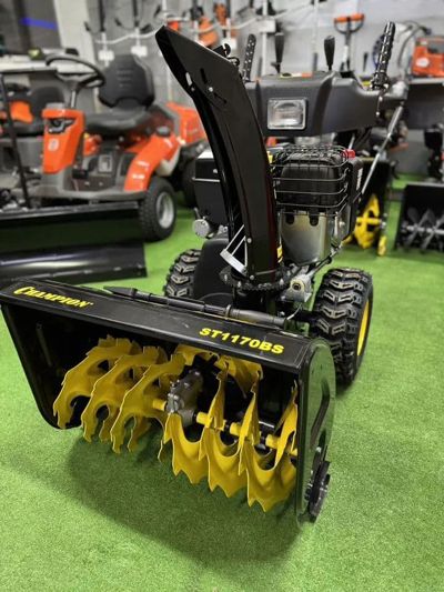 Снегоуборщик ЧЕМПИОН ST1170BS в Москве