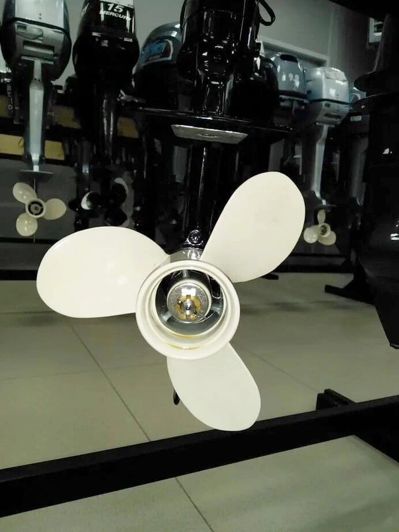 купить 2х-тактный лодочный мотор HDX R SERIES T 9.8 BMS Б/У в Москве - фото 