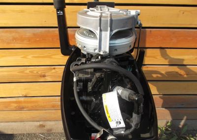 купить 2х-тактный лодочный мотор NISSAN MARINE NM 9.8 B S Б/У в Москве - фото 