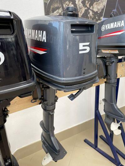 купить 2х-тактный лодочный мотор YAMAHA 5CMHS Б/У в Москве - фото 