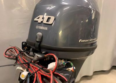 купить 4х-тактный лодочный мотор YAMAHA F40FETL Б/У в Москве - фото 