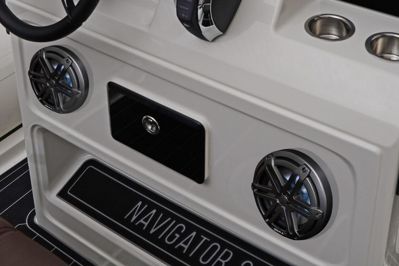 купить Лодка РИБ BRIG NAVIGATOR 24 в Москве - фото 