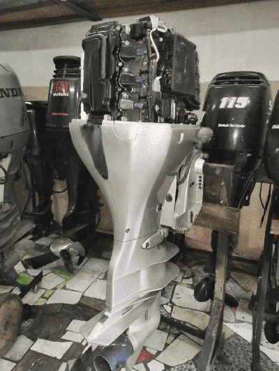 купить 4х-тактный лодочный мотор HONDA BF 90 LRTU в Москве - фото 