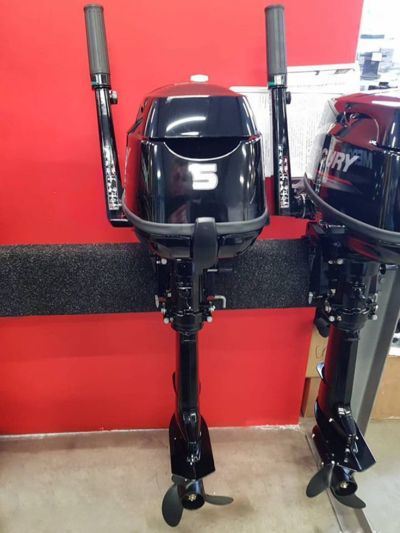 купить 4х-тактный лодочный мотор MERCURY F 5M Б/У в Москве - фото 
