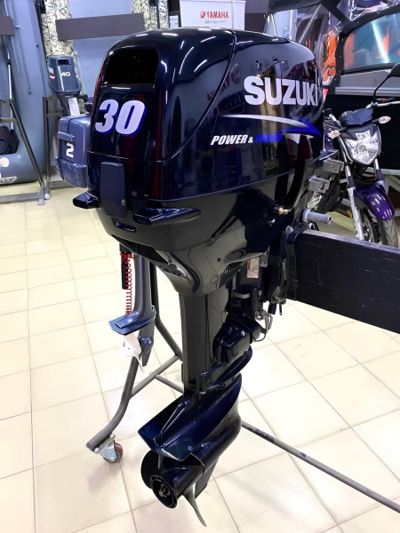 2х-тактный лодочный мотор SUZUKI DT30S Б/У в Москве
