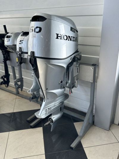 4х-тактный лодочный мотор HONDA BF60 LRTU Б/У в Москве