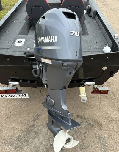купить 4х-тактный лодочный мотор YAMAHA F70 AETL Б/У в Москве - фото 