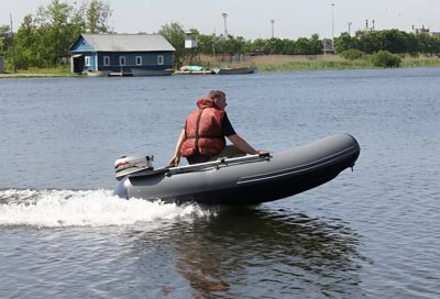 купить Гребная лодка ПВХ ФЛАГМАН 300Н в Москве - фото 