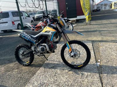 купить Мотоцикл JHL LK24 YX140EM 19/16 PITBIKE в Москве - фото 