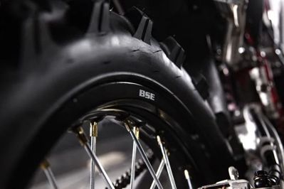 купить Мотоцикл кроссовый эндуро BSE Z4 Red 66 в Москве - фото 