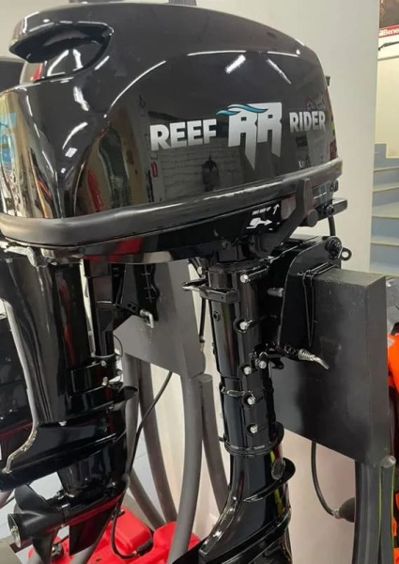 2х-тактный лодочный мотор REEF RIDER RR5FHS Б/У в Москве