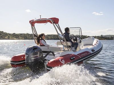 купить 4х-тактный лодочный мотор YAMAHA F80DETX в Москве - фото 