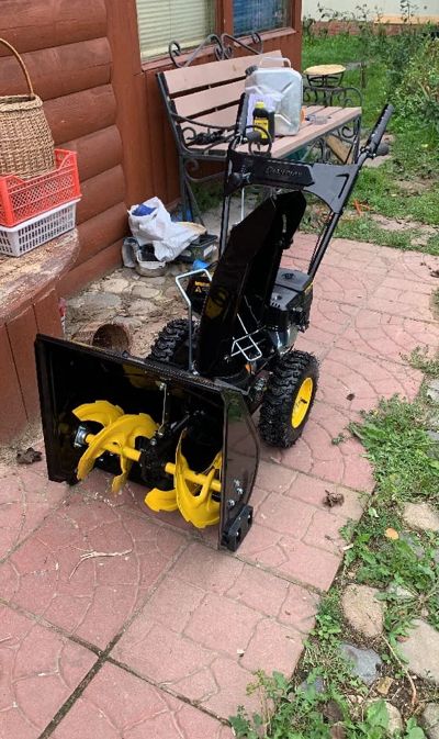 Champion ST553 снегоуборщик б/у в Москве