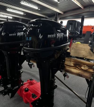 купить 2х-тактный лодочный мотор REEF RIDER RR9.9FHS Б/У в Москве - фото 