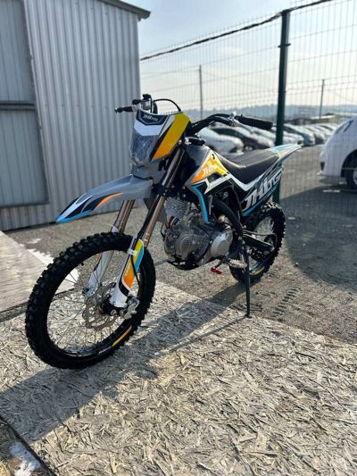 купить Мотоцикл JHL LK24 YX140EM 19/16 PITBIKE в Москве - фото 
