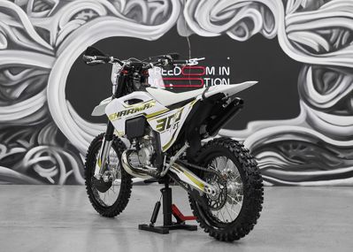 купить Мотоцикл SHARMAX Expert Pro 300 2T Husq Edition в Москве - фото 